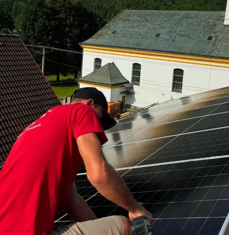 Montaz solarnych panelov